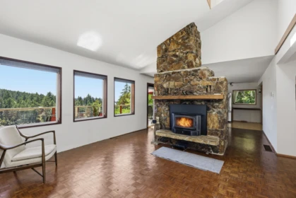 10085 Buccaneer Road, Halfmoon Bay, BC, Halfmoon Bay — Single Family Residence for sale