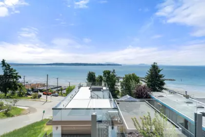 Fitness Center Photo Near 15094 Royal Avenue, White Rock, BC