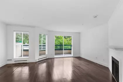 204 5656 Halley Avenue, Burnaby, BC, Burnaby — Apartment/Condo for sale