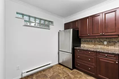 Primary Bathroom Photo of 204 5656 Halley Avenue, Burnaby, BC