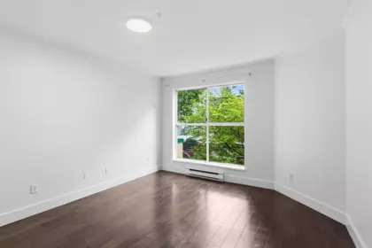 Walk-In Closet Photo of 204 5656 Halley Avenue, Burnaby, BC