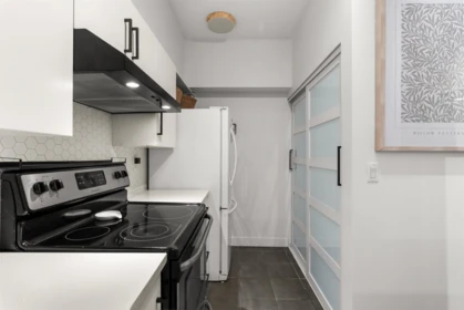 Primary Bathroom Photo of 109 1369 56 Street, Tsawwassen, BC