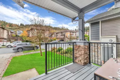 Entry Foyer Photo of 10553 248 Street, Maple Ridge, BC