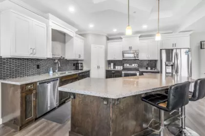 Kitchen Island Photo of 10553 248 Street, Maple Ridge, BC