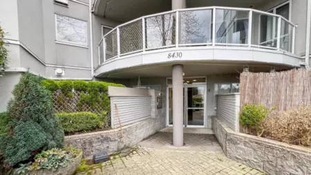 Loft / Bonus Room Photo of 205 8430 Jellicoe Street, Vancouver, BC