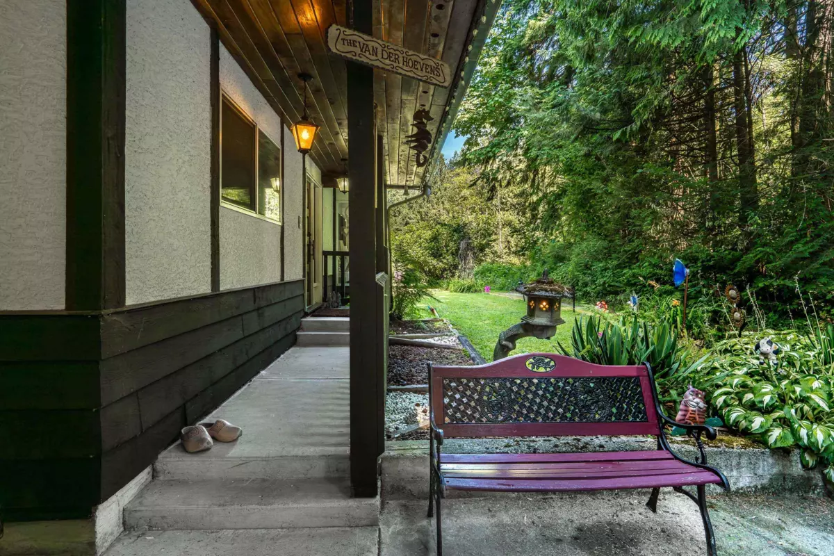Dining Area Photo of 23463 Dogwood Avenue, Maple Ridge, BC