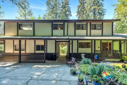 23463 Dogwood Avenue, Maple Ridge, BC, Maple Ridge — Single Family Residence for sale