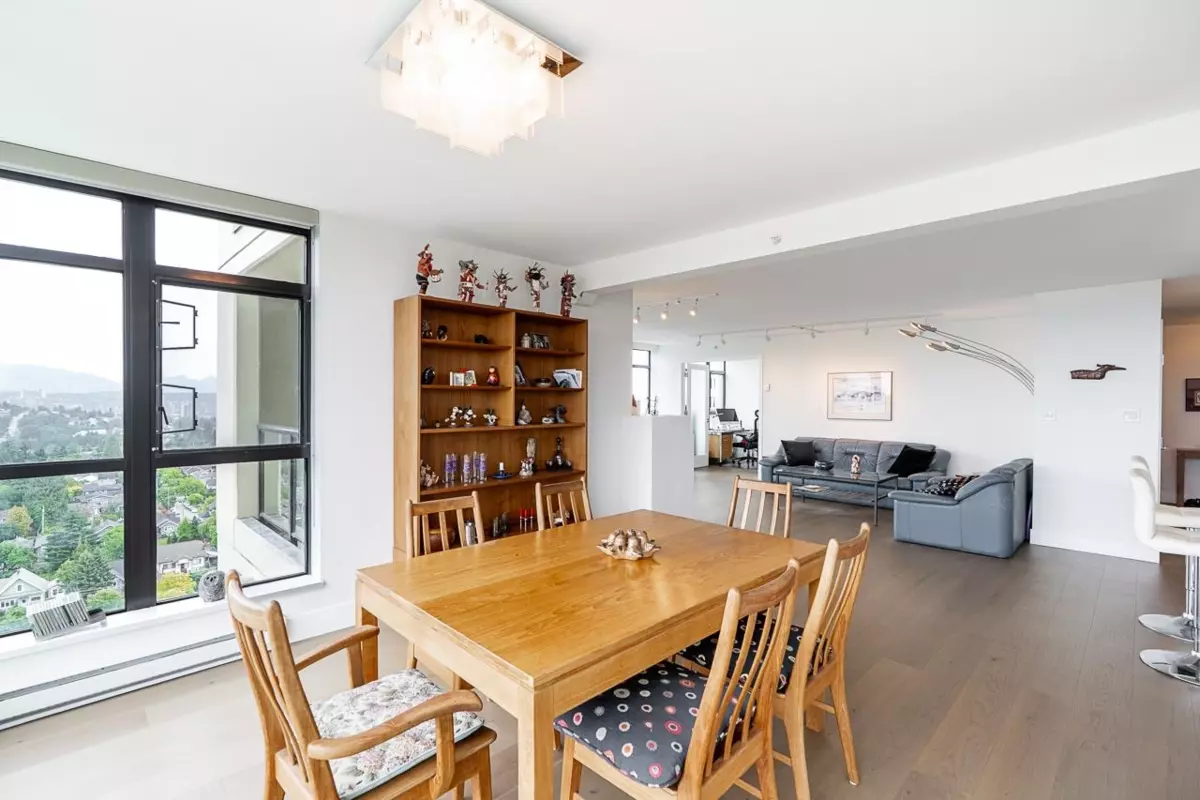 Dining Area Photo of 1901 615 Hamilton Street, New Westminster, BC