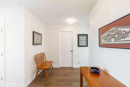Hallway Photo of 1901 615 Hamilton Street, New Westminster, BC