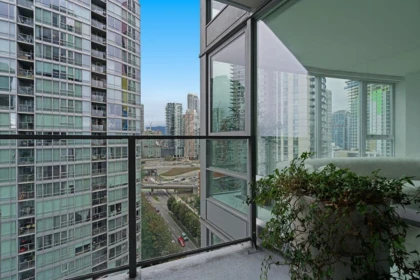 Swimming Pool Photo of 2206 1438 Richards Street, Vancouver, BC