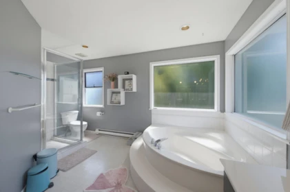 Powder Room Photo of 19028 58 Avenue, Surrey, BC