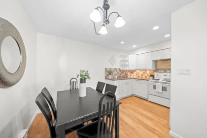 Breakfast Nook Photo of 4896 47a Avenue, Delta, BC
