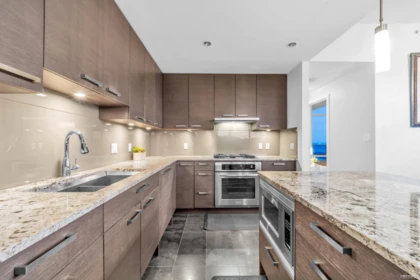 2701 6188 Wilson Avenue, Burnaby, BC, Burnaby — Apartment/Condo for sale