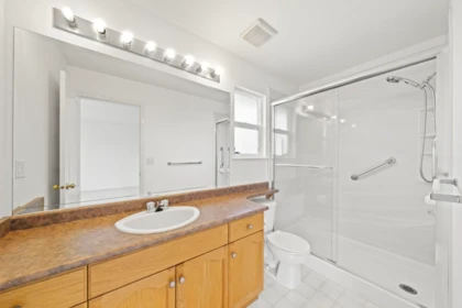 Entry Foyer Photo of 18483 66a Avenue, Surrey, BC