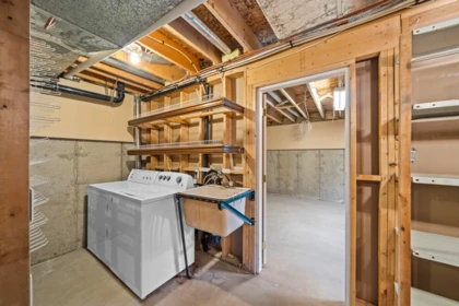 Hot Tub / Spa Photo of 18483 66a Avenue, Surrey, BC