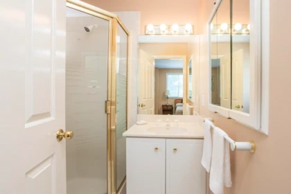 Hot Tub / Spa Photo of 5648 Musgrave Crescent, Richmond, BC