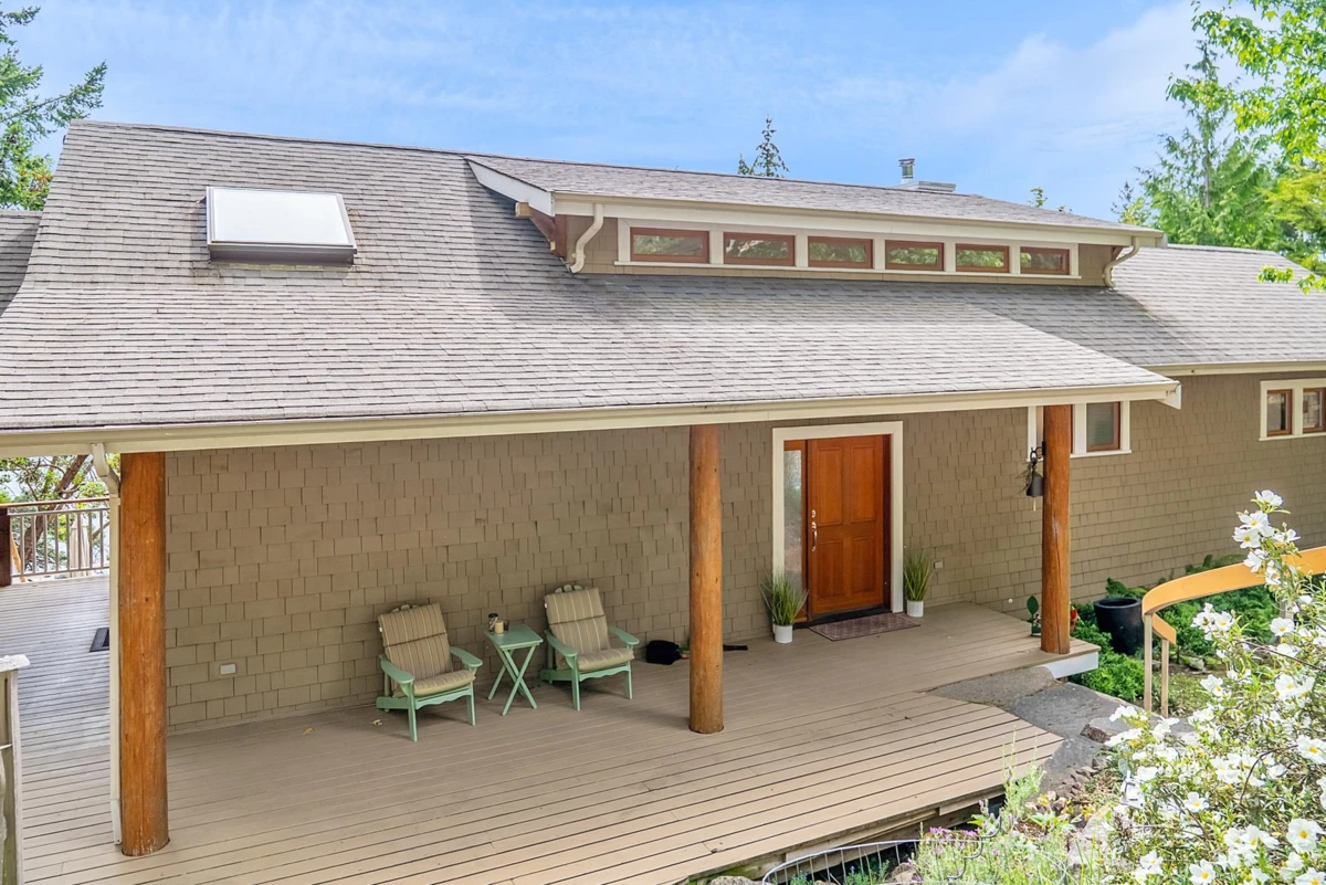 Family Room Photo of 6608 Razor Point Road, Pender Island, BC