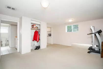 Loft / Bonus Room Photo of 916 Thirteenth Street, New Westminster, BC