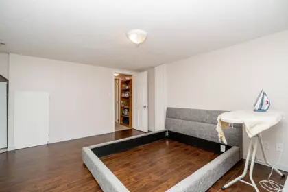 Office / Den Photo of 916 Thirteenth Street, New Westminster, BC