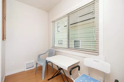 Primary Bedroom Photo of 916 Thirteenth Street, New Westminster, BC