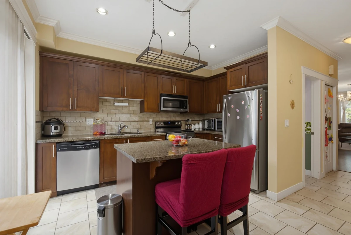 Dining Area Photo of 11 5623 Teskey Way, Chilliwack, BC