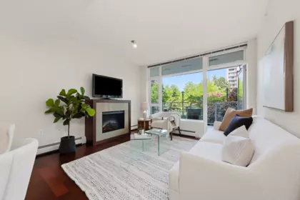 Kitchen Photo of 205 158 W 13th Street, North Vancouver, BC