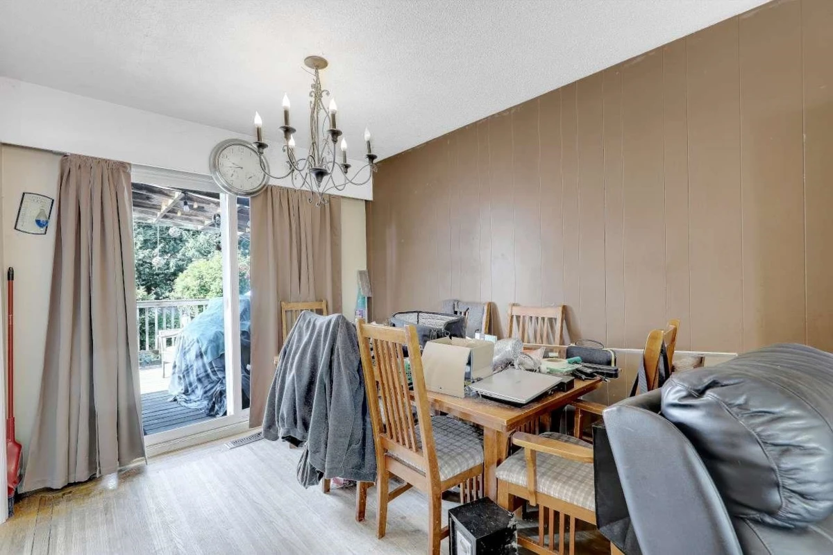 Dining Area Photo of 15041 Peacock Place, Surrey, BC