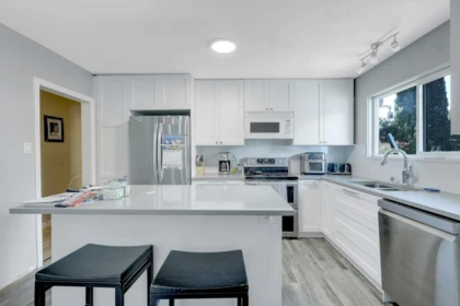 Kitchen Photo of 15041 Peacock Place, Surrey, BC