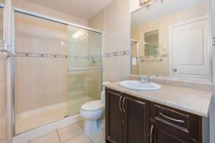 Primary Bathroom Photo of 311 12088 75a Avenue, Surrey, BC