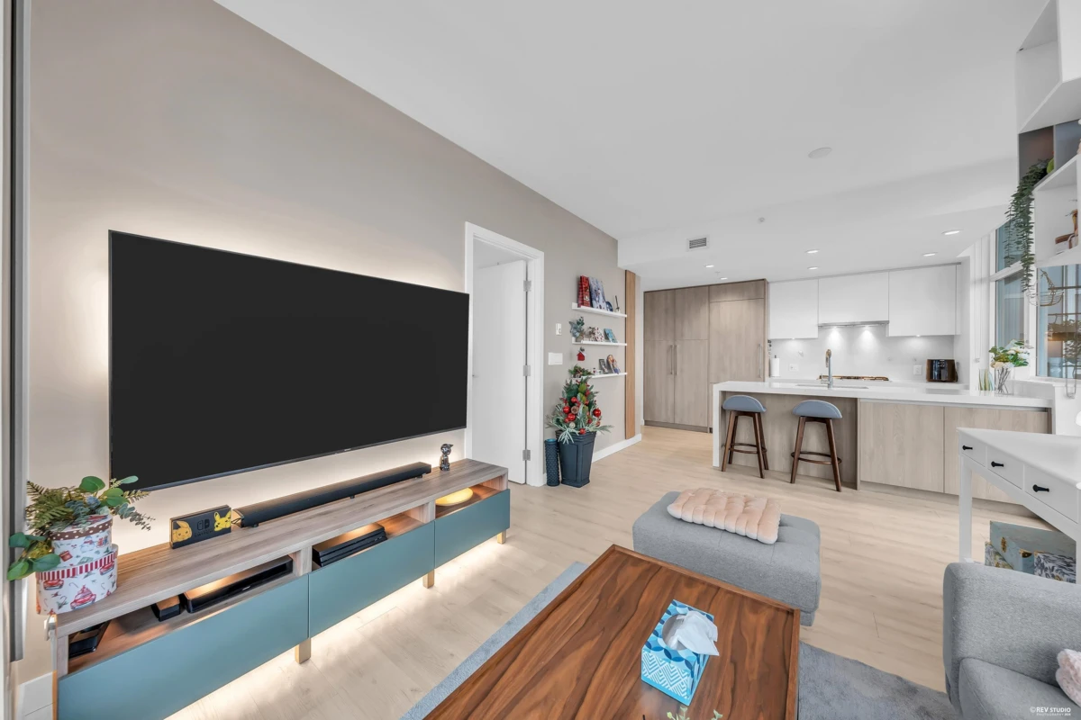 Family Room Photo of 3304 6080 Mckay Avenue, Burnaby, BC