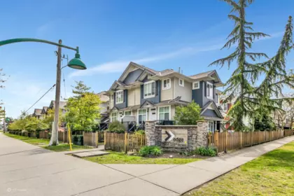 19 6956 193 Street, Surrey, BC, Surrey — Townhouse for sale