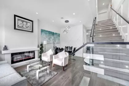 Kitchen Island Photo of 14745 62 Avenue, Surrey, BC