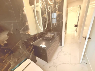 Entry Foyer Photo of 12655 106a Avenue, Surrey, BC