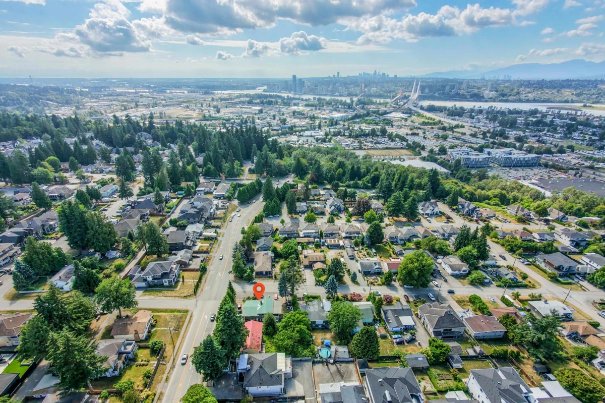 Family Room Photo of 10810 129 Street, Surrey, BC