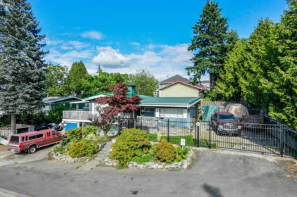 Kitchen Photo of 10810 129 Street, Surrey, BC