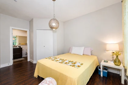 Guest Bathroom Photo of 220 5928 Birney Avenue, Vancouver, BC