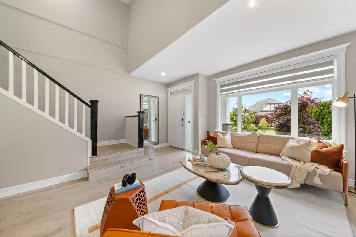 Dining Area Photo of 15460 36a Avenue, Surrey, BC