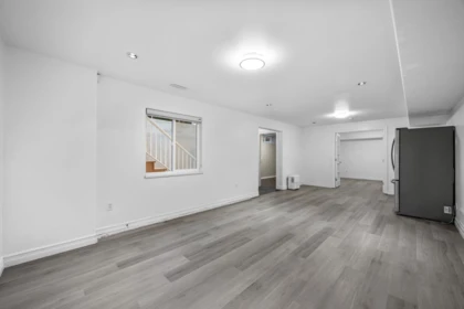 Entry Foyer Photo of 15460 36a Avenue, Surrey, BC