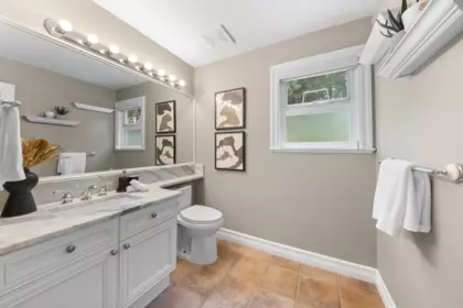 Guest Bathroom Photo of 15460 36a Avenue, Surrey, BC