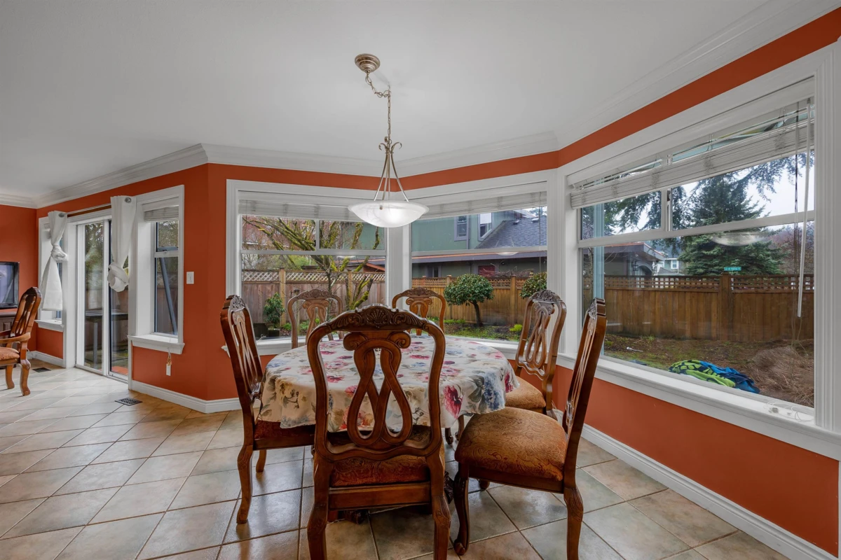 Dining Area Photo of 2443 150 Street, Surrey, BC