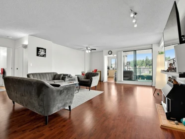 Kitchen Photo of 1304 420 Carnarvon Street, New Westminster, BC