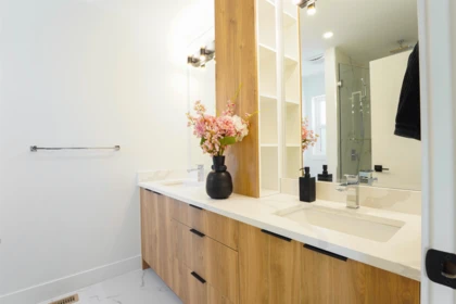 Powder Room Photo of 20482 76 Avenue, Langley, BC