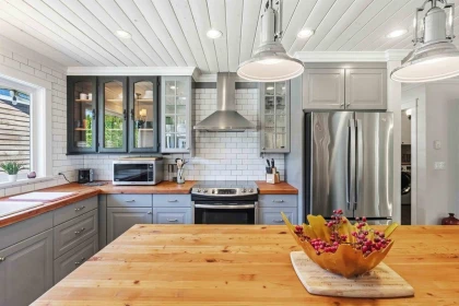 Breakfast Nook Photo of 16127 8 Avenue, Surrey, BC