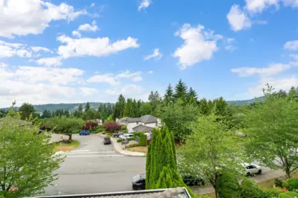 Garden / Landscaping Photo of 116 Ravine Drive, Port Moody, BC