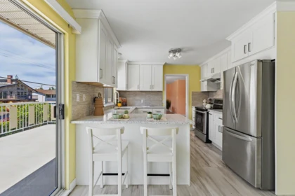 Pantry Photo of 7622 17th Avenue, Burnaby, BC
