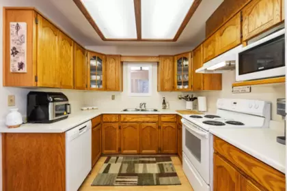 Breakfast Nook Photo of 26 22128 Dewdney Trunk Road, Maple Ridge, BC