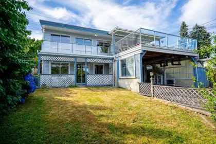 Hot Tub / Spa Photo of 240 E Eighth Avenue, New Westminster, BC