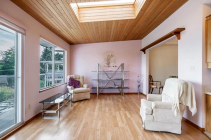240 E Eighth Avenue, New Westminster, BC, New Westminster — Single Family Residence for sale