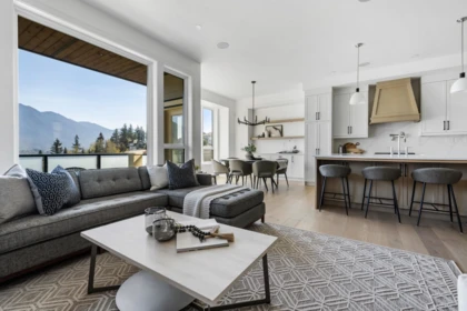 Kitchen Photo of 46007 Weeden Drive, Chilliwack, BC
