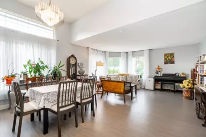 Kitchen Photo of 23161 123a Avenue, Maple Ridge, BC